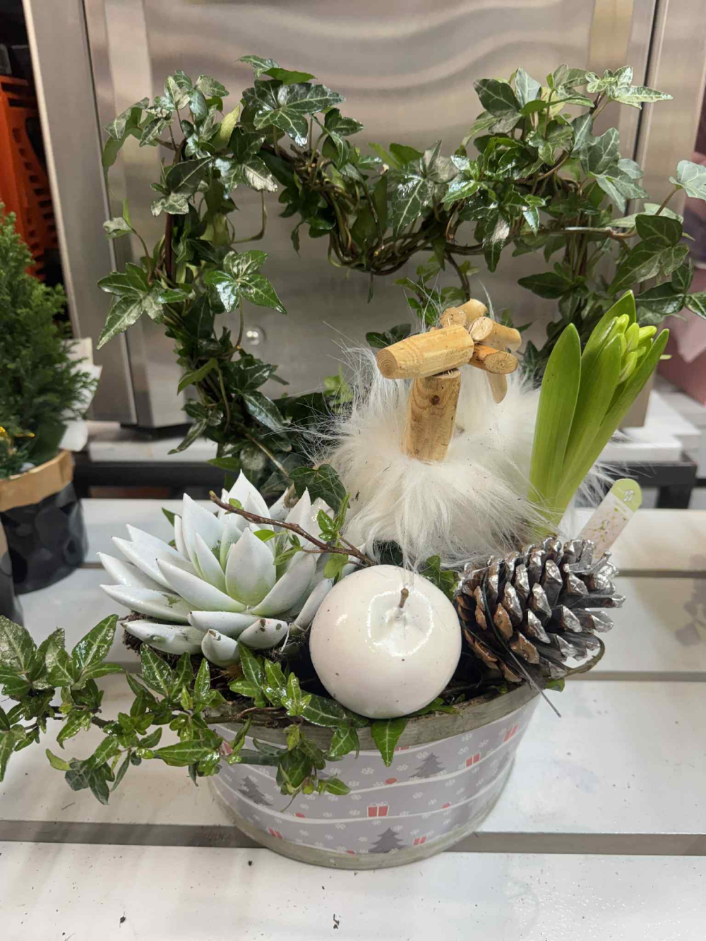 Christmas planter 2